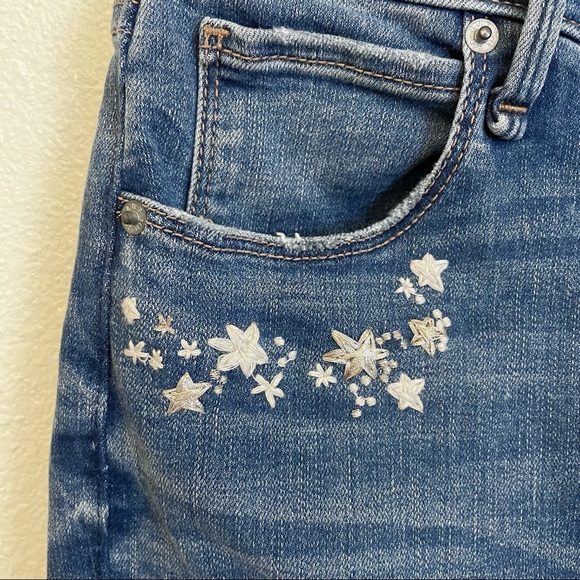 Abercrombie & Fitch Curve Love High Rise Super Skinny Ankle Jeans - Picture 10 of 13